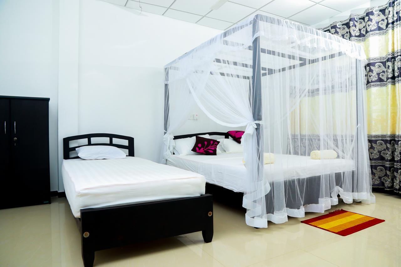 Anila Beach Inn Tangalle Exterior photo